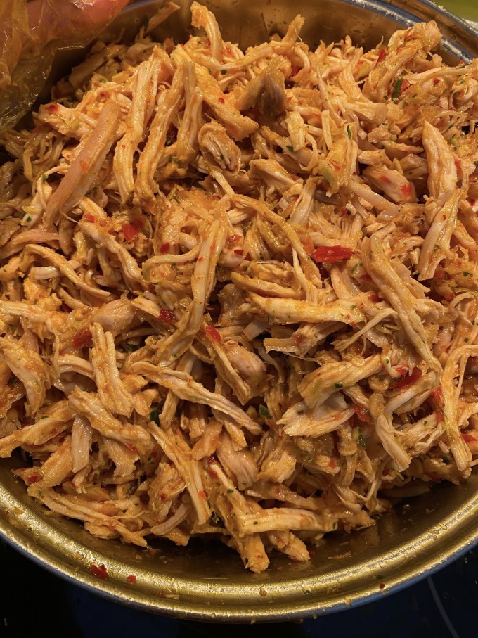 Mẹ đảm mách công thức làm khô gà lá chanh thành công ngay lần đầu - 4