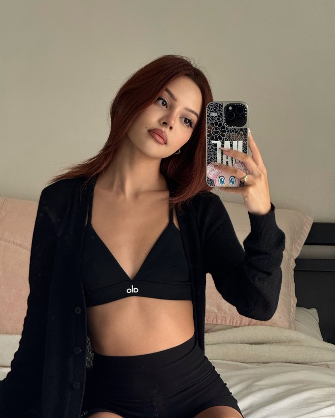 Hot girl môi tều Lily Maymac nổi tiếng 10 năm trước giờ ra sao? - 5