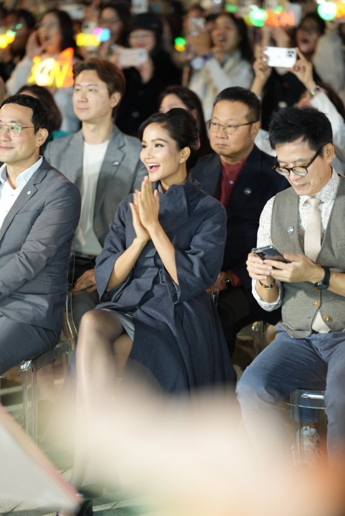 Cuộc sống bỉm sữa của hoa hậu H'Hen Niê - 12