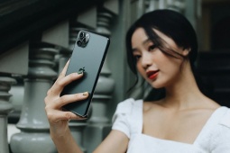 Mẫu iPhone Pro Max này mua về để tiết kiệm tiền hay tự làm khó mình?