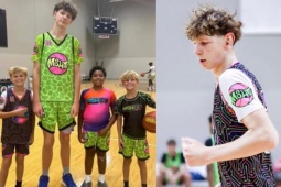 Sững sờ "khổng lồ nhí" 14 tuổi cao 2m29, ghi điểm bóng rổ dễ như "đi dạo"