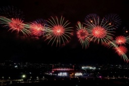 Hoành tráng màn tổng duyệt pháo hoa lớn nhất từ trước tới nay ở Hà Nội