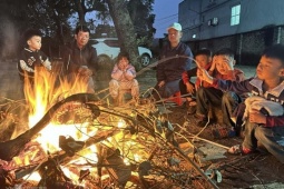 Nhiệt độ tiếp tục giảm, miền Bắc rét buốt