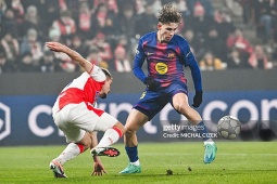 Trực tiếp bóng đá Slavia Praha - Barcelona: Bất ngờ xảy ra (Cúp C1)