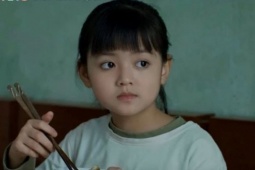 Diễn viên nhí 8 tuổi gây sốt phim giờ vàng VTV vì 'lấy nước mắt khán giả'