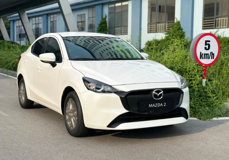 Tầm giá 500 triệu đồng, chọn mua Mazda2 hay Honda City dịp xuân 2026? - 4