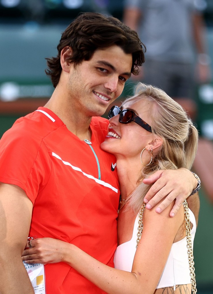 Bạn gái Taylor Fritz khiến Australian Open chao đảo, xứng danh "Nữ hoàng" ngoài sân đấu - 2