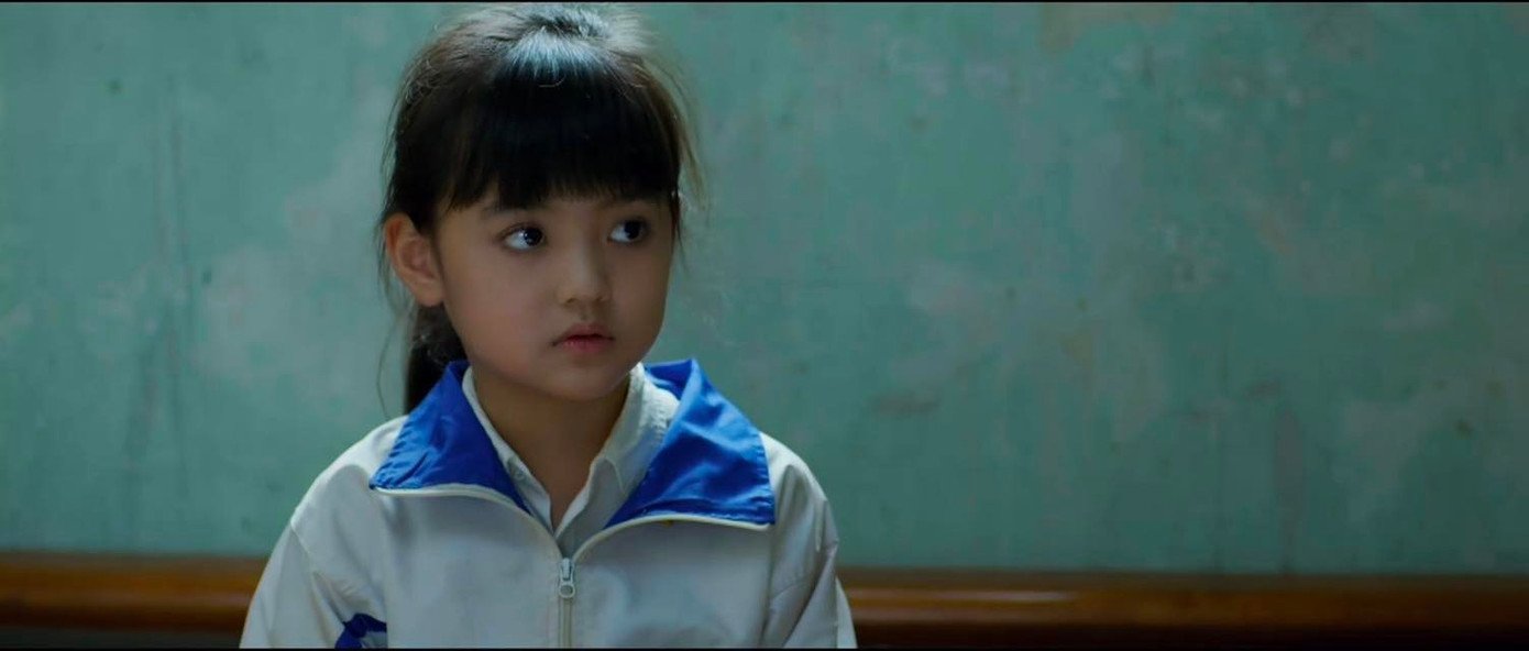 Tạo hình nhân vật Nhi trong phim Gia đình trái dấu.