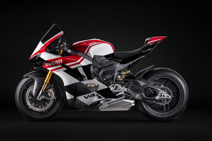 Choáng ngợp Ducati Panigale V4 Tricolore giá 2,2 tỷ, trang bị toàn “hàng khủng” - 2