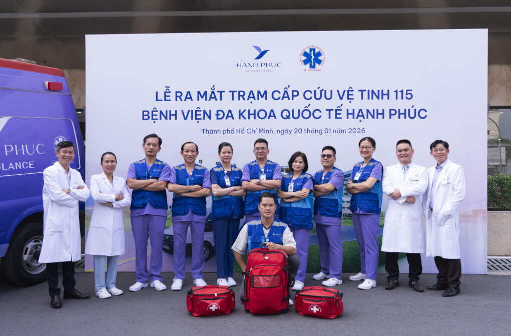 Đội ngũ bác sĩ và nhân viên y tế tại Khoa Cấp cứu của Bệnh viện Đa khoa Quốc tế Hạnh Phúc