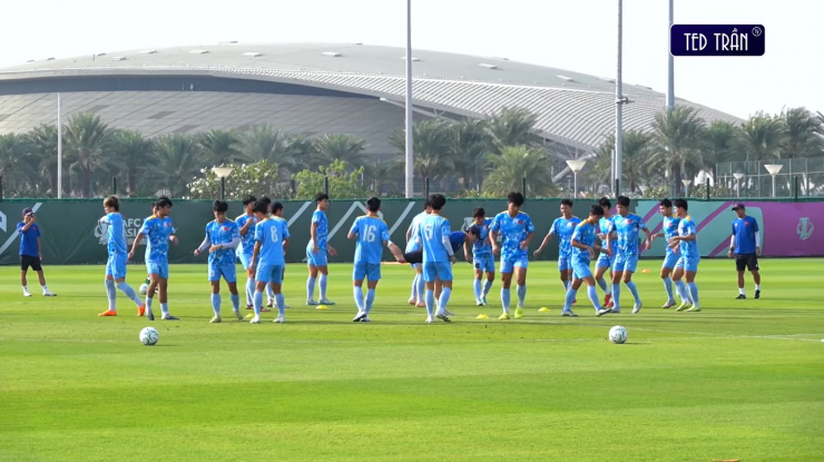 Trong buổi tập cuối, U23 Việt Nam có 22 cầu thủ, ngoại trừ trung vệ Hiểu Minh đang điều trị chấn thương. (Ảnh: Tedtran TV)