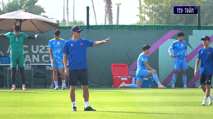 Ở trận đấu này, không loại trừ khả năng chiến lược gia người Hàn Quốc sẽ tạo cơ hội ra sân cho những cầu thủ ít thi đấu từ đầu giải. (Ảnh: Tedtran TV)