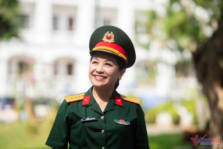 Đại tá, NSND Nguyễn Thị Thu Hà. Ảnh: Huế Ex