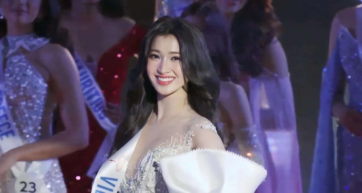 Phương Nhi tại cuộc thi Miss International 2023. (Ảnh: CMH)