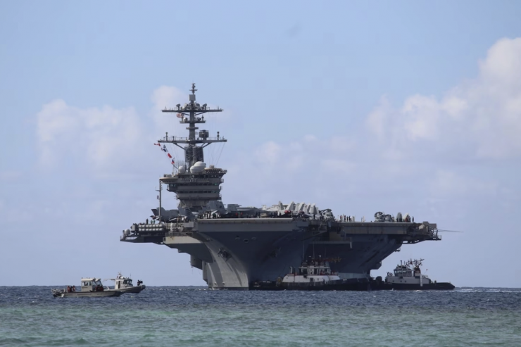 Đội tàu chiến hùng hậu của Mỹ "đang hướng đến" Iran - 1