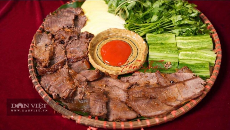 Loại thịt này còn chứa các hợp chất có lợi như creatine và taurine hỗ trợ sức mạnh cơ bắp và chức năng tim mạch.