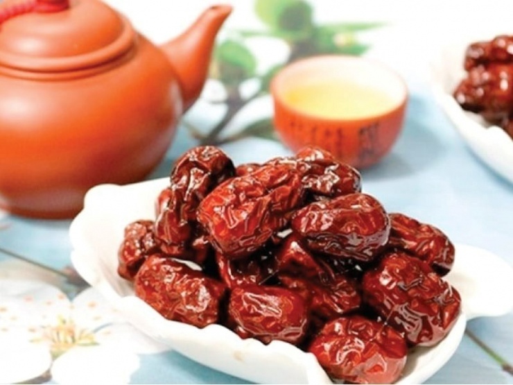 Ăn vài quả táo đỏ mỗi ngày mỗi bổ dưỡng chẳng kém nhân sâm. (Ảnh minh họa: VietNamNet)