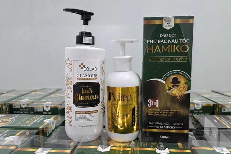 Hàng hóa vi phạm thu giữ tại cơ sở. Ảnh: Công an tỉnh Quảng Ninh