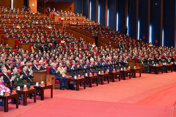 Quang cảnh phiên Bế mạc Đại hội XIV của Đảng.