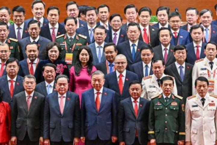 Hình ảnh Tổng Bí thư và Ban Chấp hành Trung ương khóa XIV ra mắt Đại hội đại biểu toàn quốc của Đảng