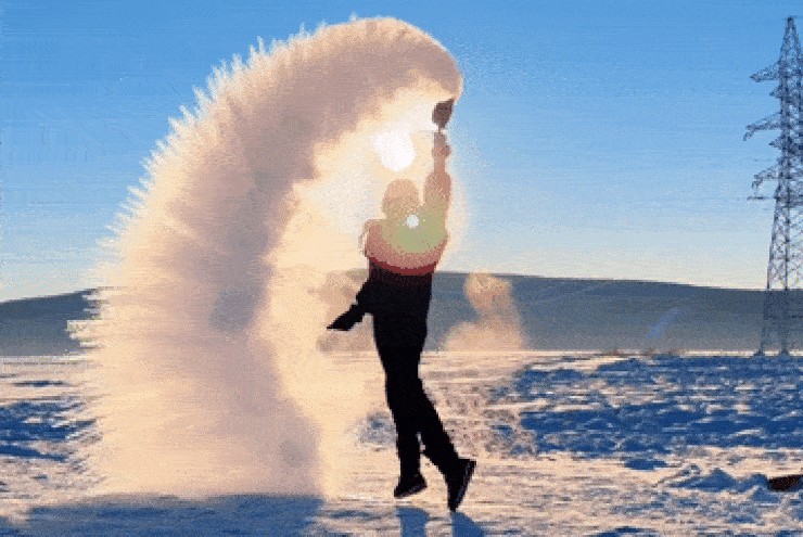 Nữ du khách Việt đi 17 tiếng đến ngôi làng siêu khắc nghiệt, ít người...