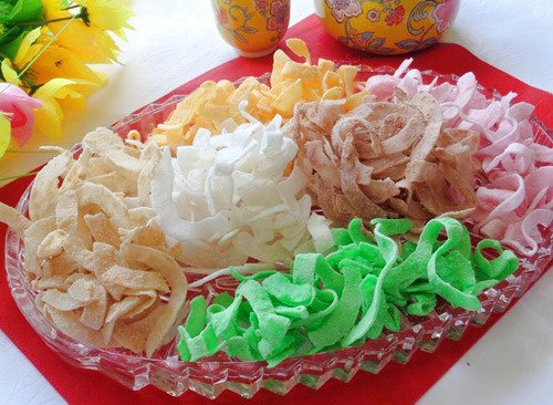 Tránh ánh nắng trực tiếp và nhiệt độ cao để giữ được màu sắc tự nhiên của mứt.