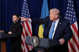 Triển vọng hòa bình Ukraine ngày càng mong manh khi ông Trump liên tục đổi ý