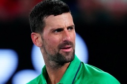 Nóng nhất thể thao trưa 23/1: Djokovic sánh ngang với Roger Federer