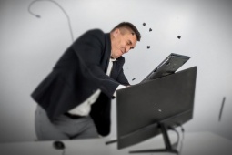 Hàng loạt ứng dụng mặc định Windows 11 đột ngột tê liệt sau cập nhật