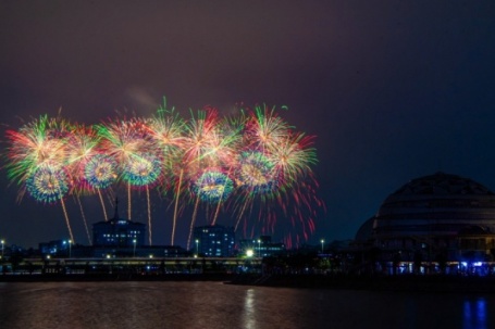 Chọn vị trí đẹp xem pháo hoa mừng Đại hội Đảng