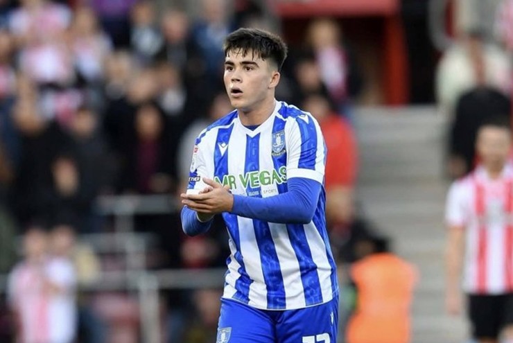 Harry Amass chuẩn bị rời MU để gia nhập&nbsp;Norwich City&nbsp;theo dạng cho mượn