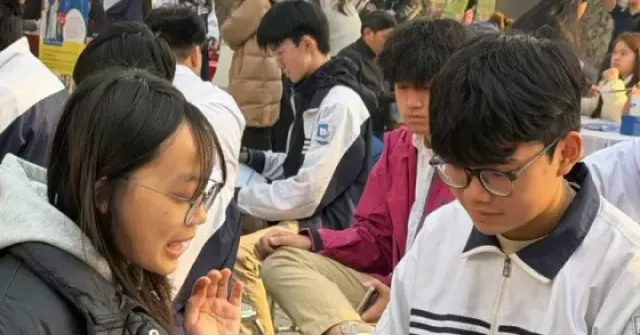 Bỏ học bạ, các kỳ thi đánh giá năng lực "lên ngôi", học sinh sẽ phải nỗ lực hơn?