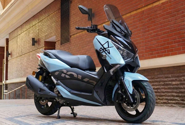 Xe tay ga mới trang bị xịn, giá bán rẻ gây áp lực cho "vua tay ga" Honda - 6