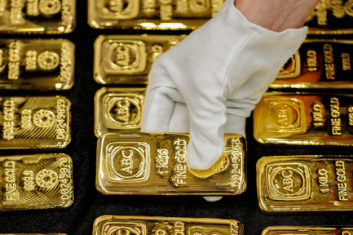 Giá vàng hôm nay 24/1: Vàng trong nước và thế giới tiếp tục tăng cao