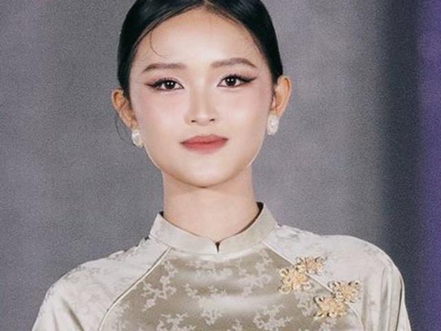 Nữ sinh quê Nghệ An gây ấn tượng tại Miss World Vietnam 2025