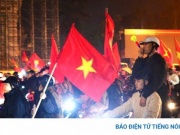 Hà Nội "không ngủ": Người hâm mộ vỡ òa sau chiến thắng lịch sử của U23 Việt Nam