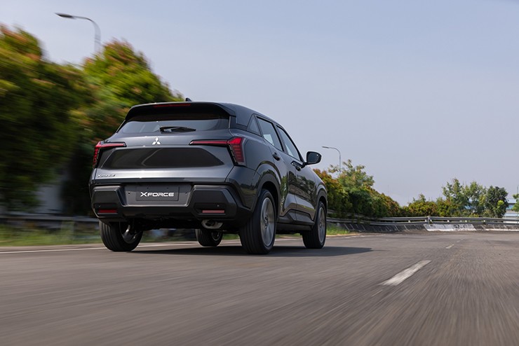Giá xe Mitsubishi Xforce tháng 1/2026, ưu đãi tới 70 triệu đồng - 7