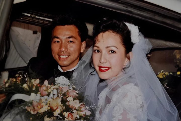 Nữ diễn viên kết hôn vào năm 1994.