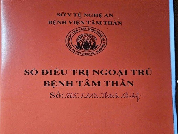 
Rất nhiều trường hợp ở xã Xuân Lâm (Nghệ An) có sổ điều trị ngoại trú bệnh tâm thần.