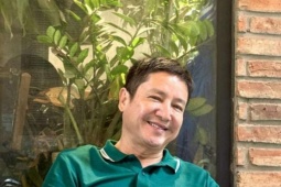 Nghệ sĩ Ưu tú Chí Trung: "Tôi nói với các con, bố qua đời thì hỏa thiêu rồi thả ra sông, biển"