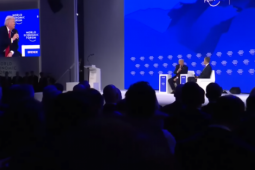 Thủ tướng Anh hy vọng ông Trump xin lỗi vì coi thường sự hy sinh của đồng minh NATO