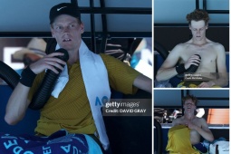 Sinner suýt gục ngã vì nắng nóng 40°C, Australian Open tranh cãi bùng nổ
