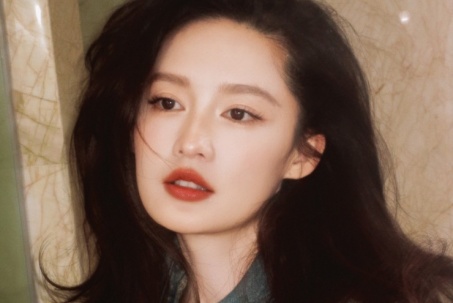 Bốn nữ diễn viên bị ngăn đóng phim