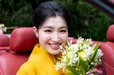 Lối trang điểm 'kẹo ngọt' của Á hậu Phương Nhi ở lễ cưới