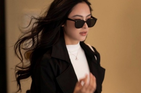 Á hậu quê Hải Phòng 'đu trend' muộn vẫn thu hút với phong cách năng động