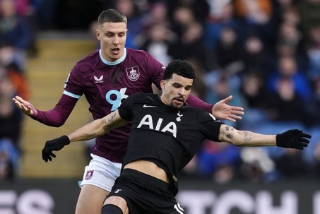 Video bóng đá Burnley - Tottenham: Dấu ấn cặp trung vệ (Ngoại hạng Anh)
