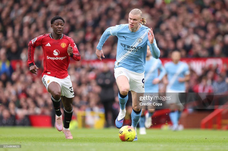 Mainoo tỏa sáng khi được Carrick tin tưởng