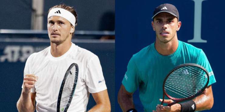 Zverev (bên trái) lợi hai trên mặt sân cứng Melbourne