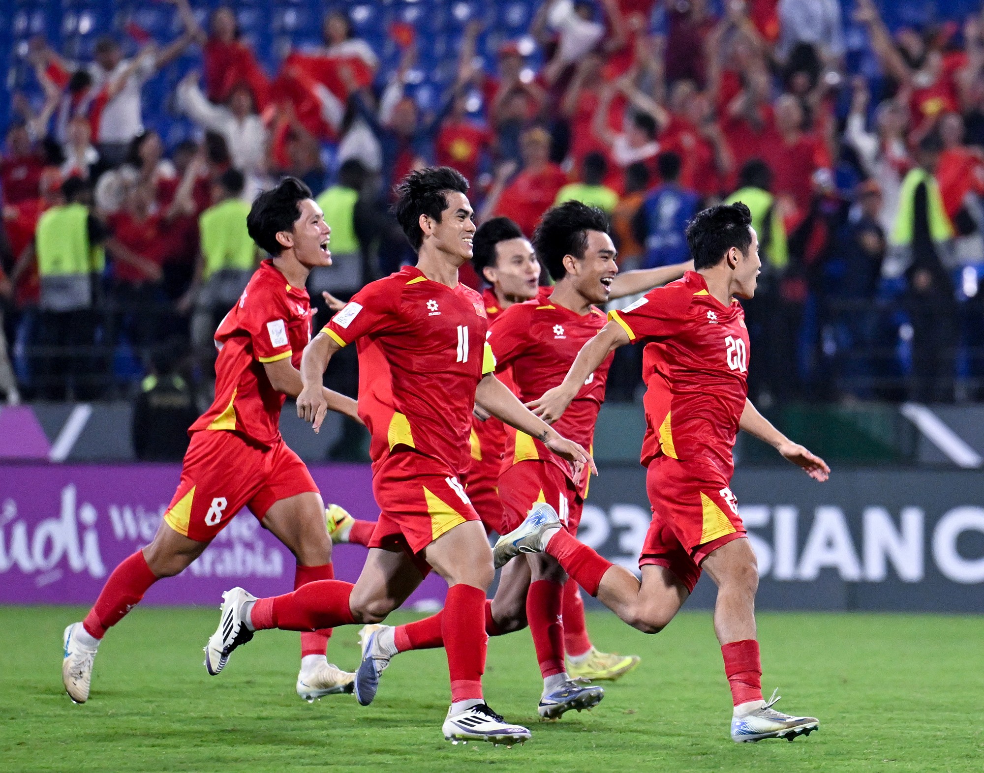 Khuất Văn Khang và đồng đội vỡ òa với thành tích giành hạng ba chung cuộc tại U23 châu Á 2026.