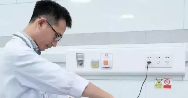 Bé trai mới 9 tuổi đã bị đột quỵ, bác sĩ cảnh báo dấu hiệu bất thường